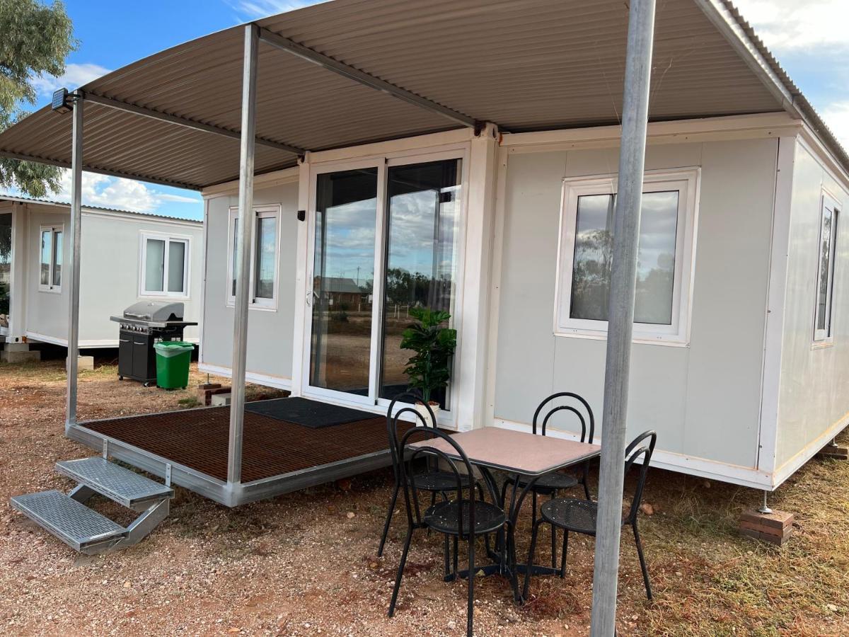 White Cliffs Self Contained Cabin Accommodation Exterior photo